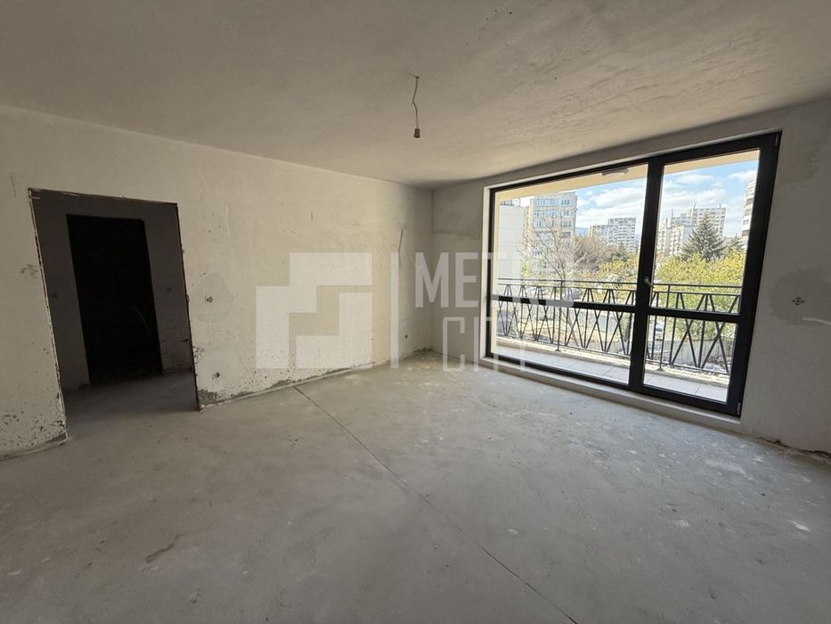 Продава се Двустаен апартамент в София, Младост 3 - 66 кв.м за 2258 €/кв.м - Снимка #2