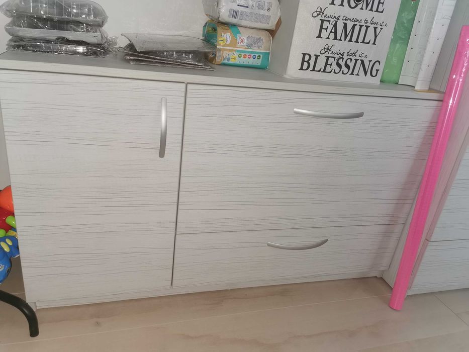 Скрин /Шкаф/Ракла