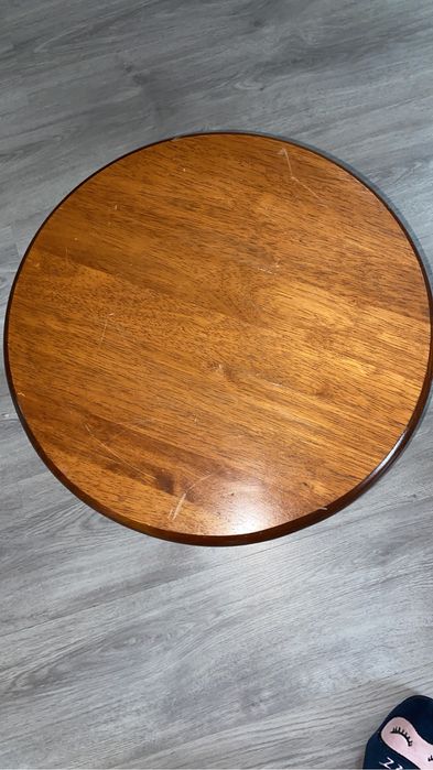 Продам столик под цветы