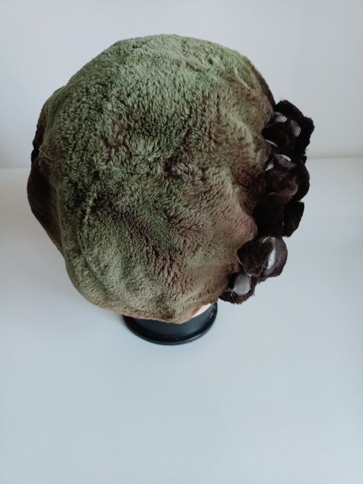 Продам шапку женскую