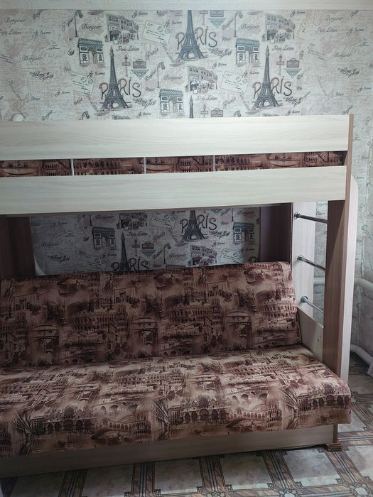 Двухъярусная кровать-диван