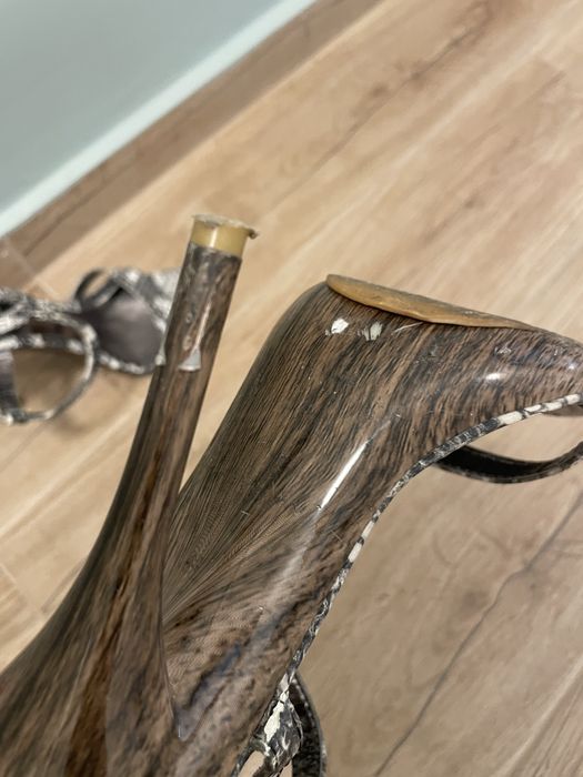 Дамски сандали със змийски принт