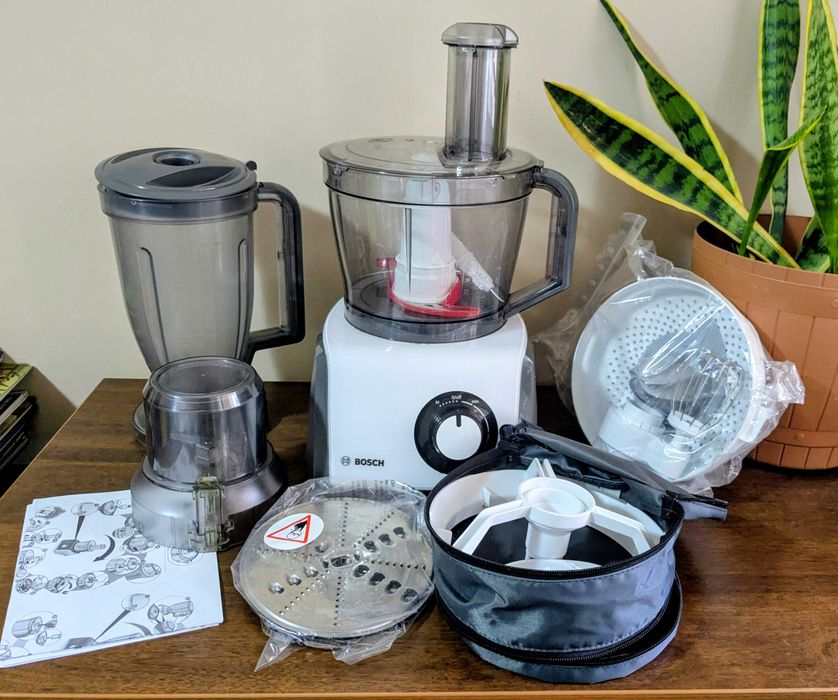 Кухненски робот Bosch mcm64060