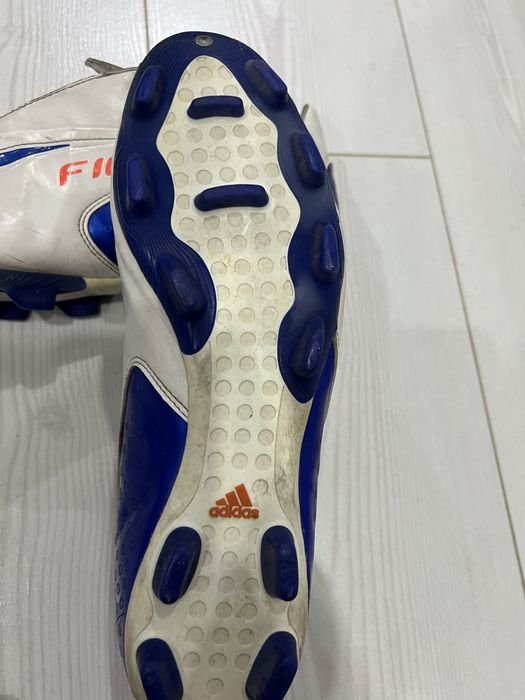 Продам  бутсы Adidas,оригинал