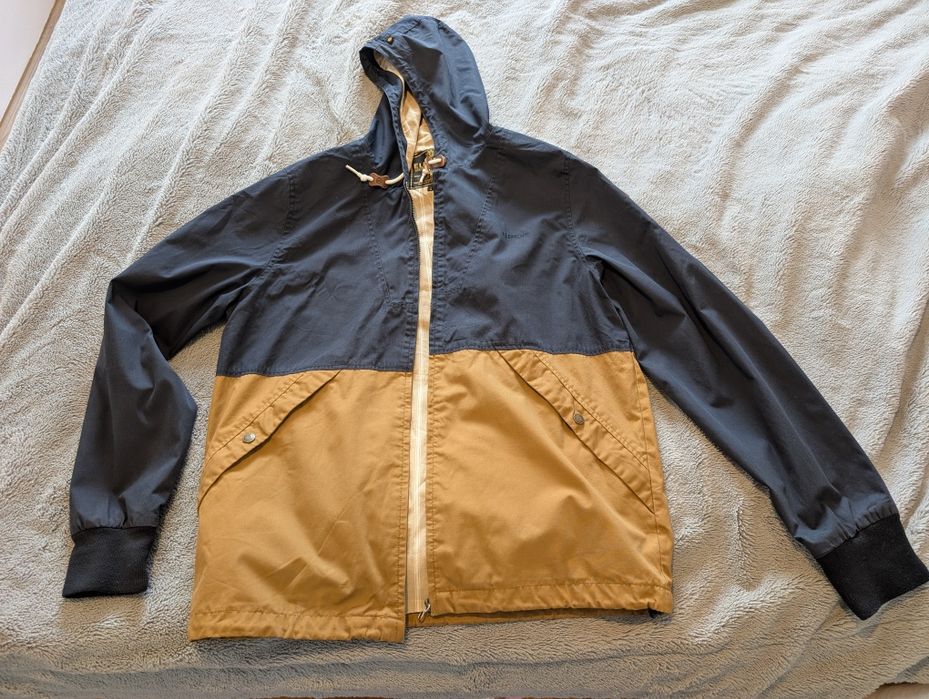 Vând geaca primăvară Element mărimea L