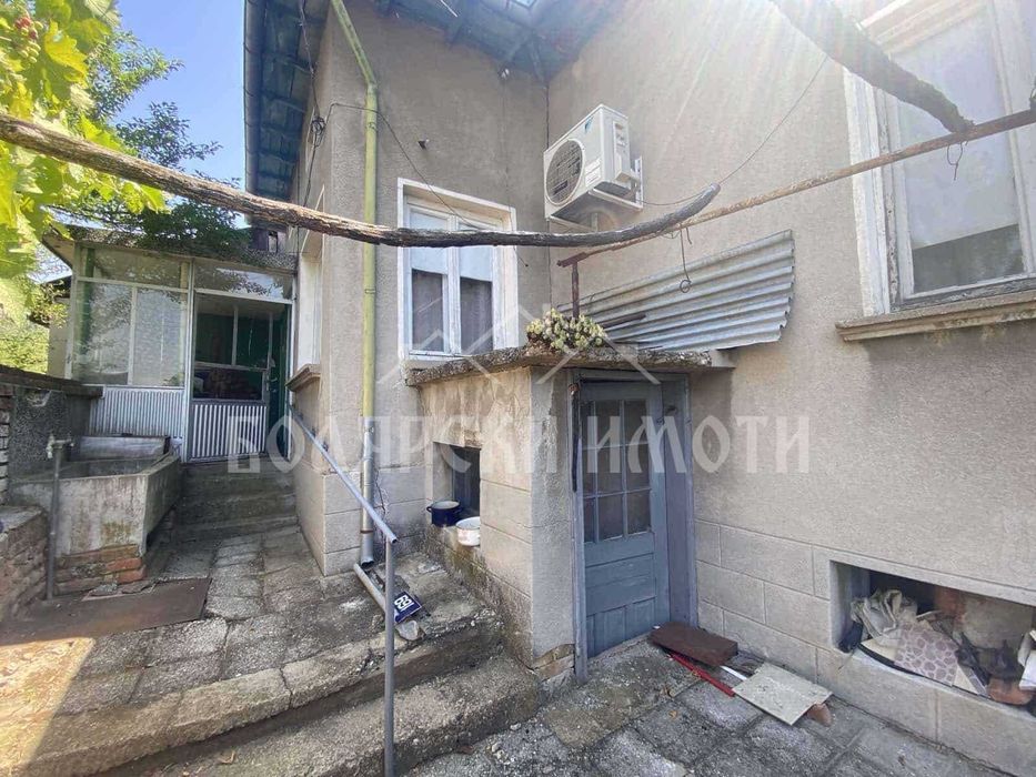 Продава се Къща в Павликени - 170 кв.м за 376 €/кв.м - Снимка #2