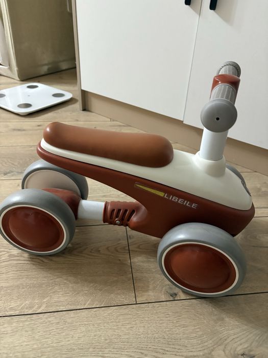 Беговел-каталка для малышей