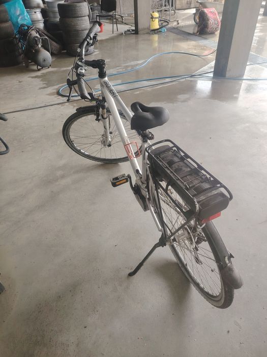 Vând sau schimb bicicleta