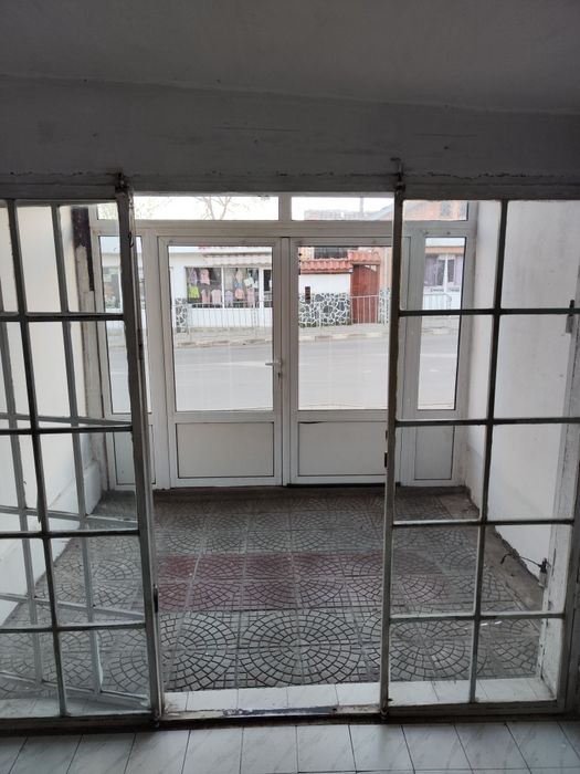 Дава се под наем магазин в град Радомир