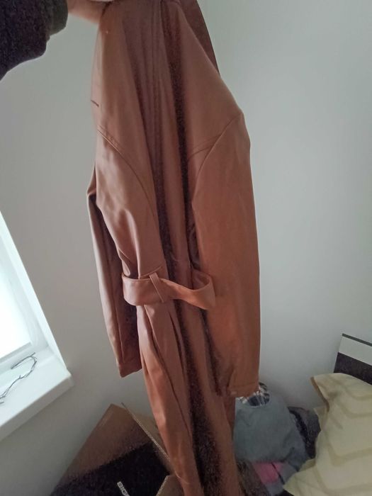 Trench dama lung, de piele