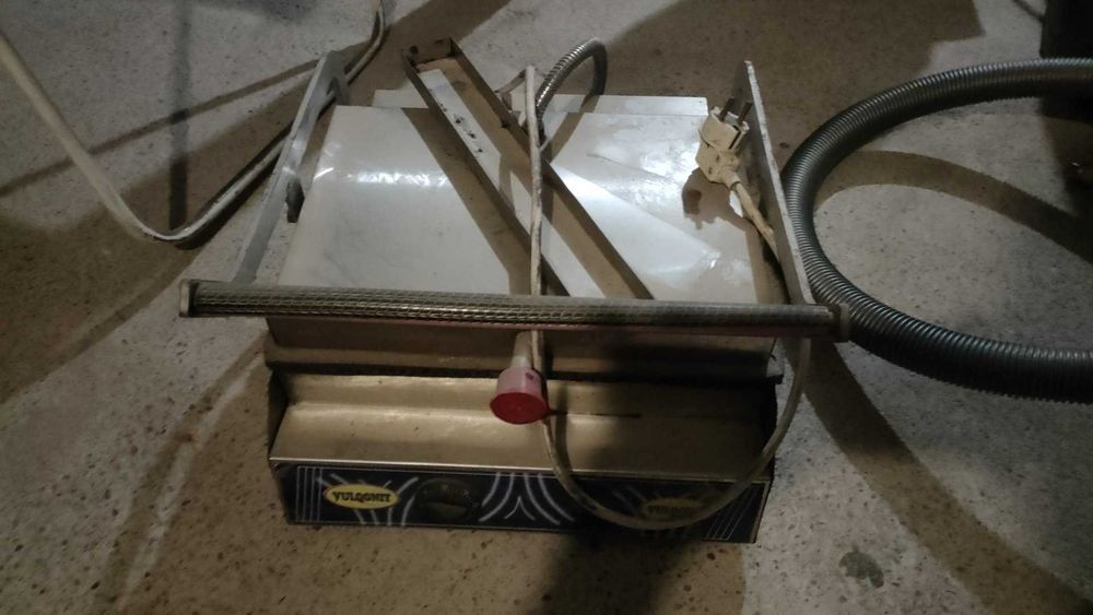 Fast-food uchun uskunalar sotiladi: Shaurma apparati va Lavash Toaster