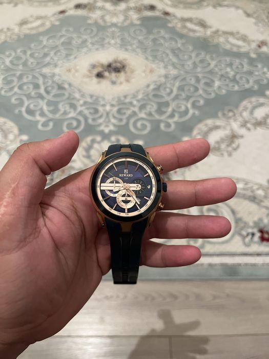 Часы REWARD всё работает