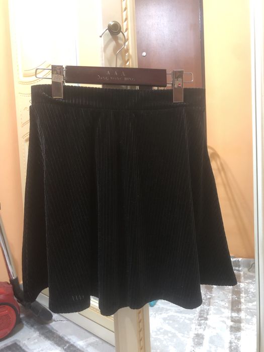 Продам школьные юбки