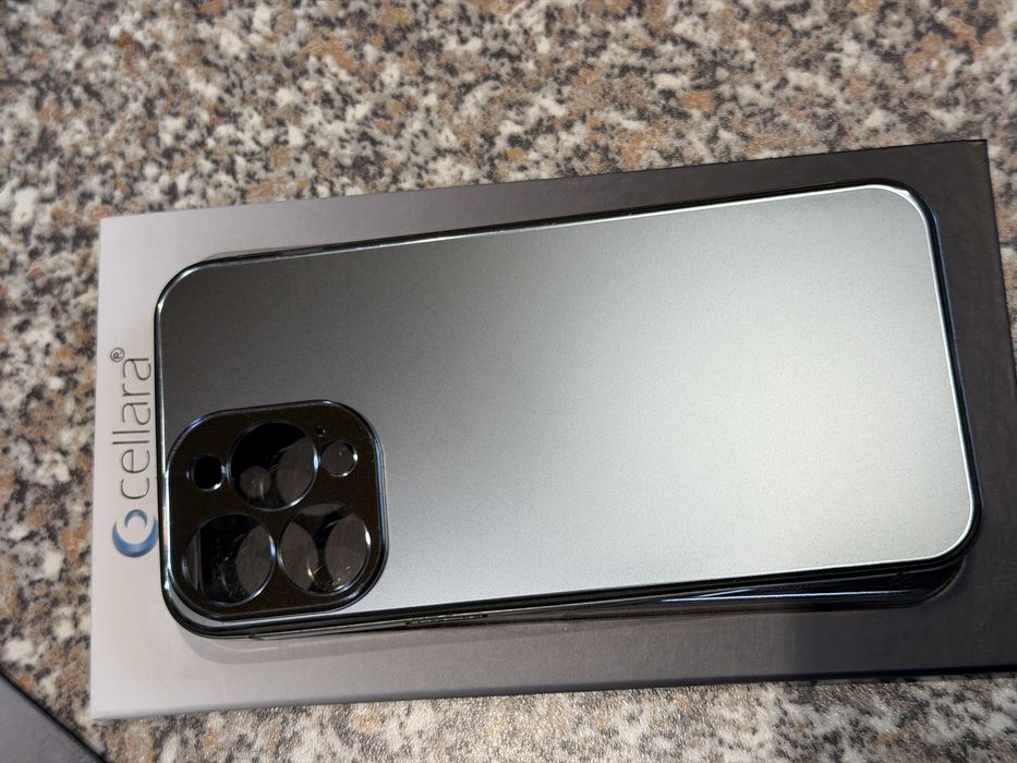 Huse Cellara noi, iPhone 14 Pro Max