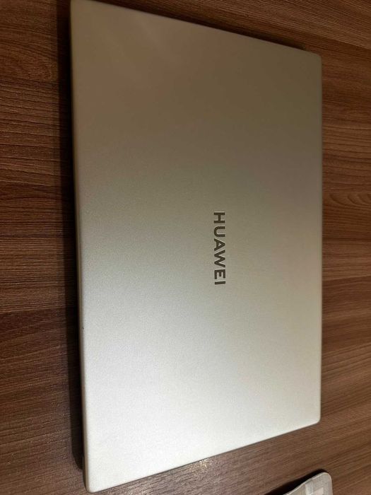 Продам ноутбук Huawei MateBook D15
