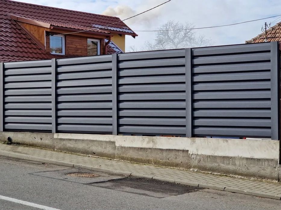 Construim garduri și porți stil jaluzea sipca metalica tabla cutata