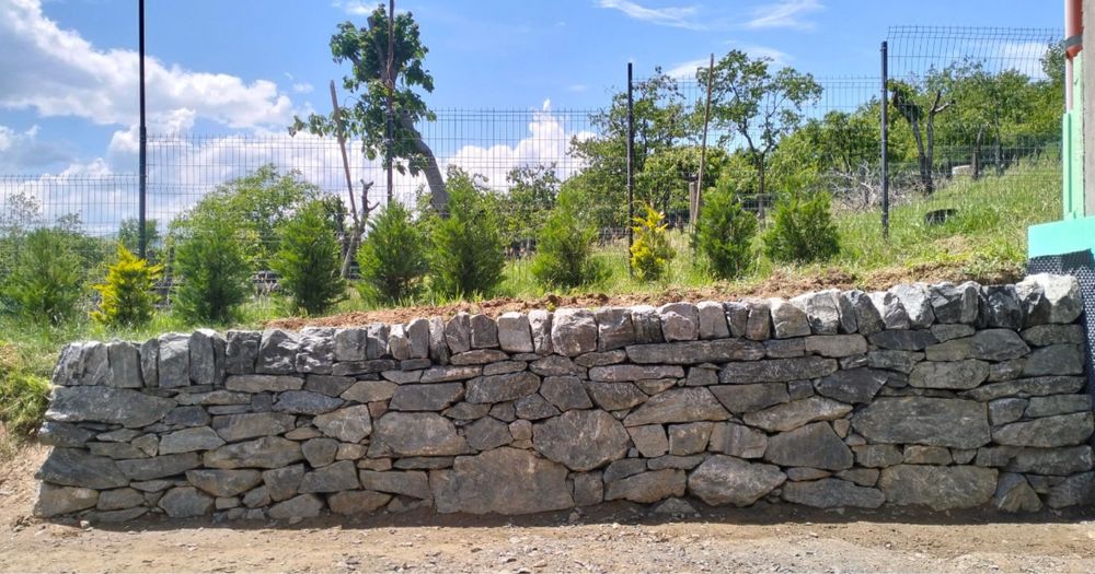 Piatra naturala de munte oriunde in tara