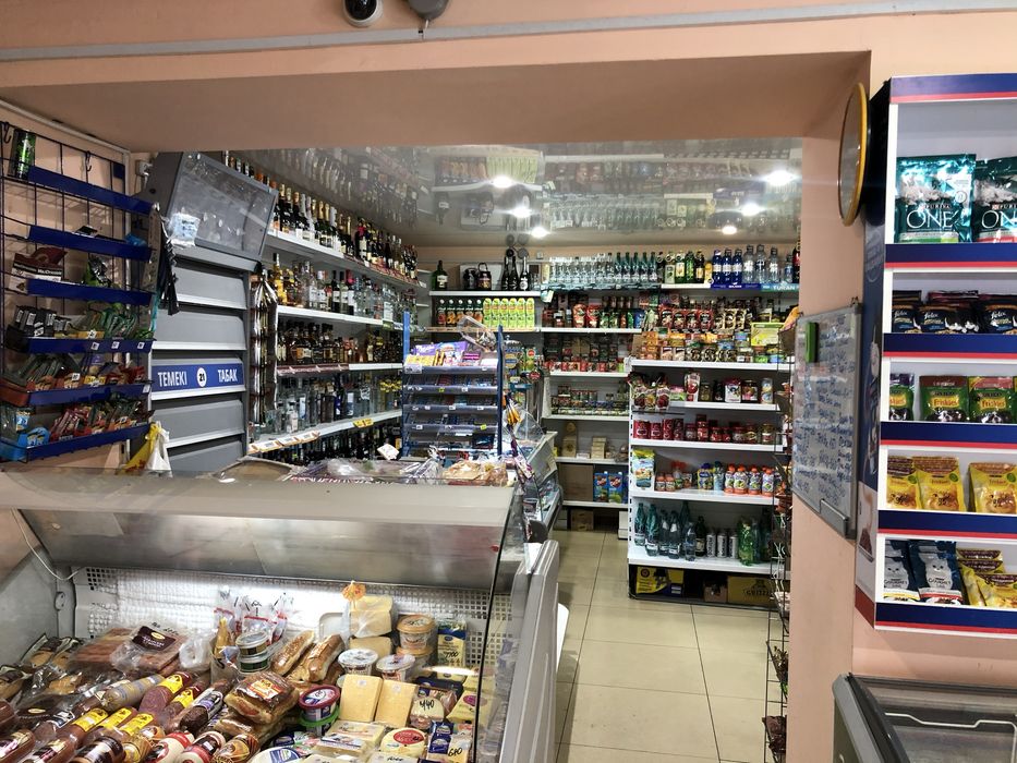 Минимаркет на Стрелке