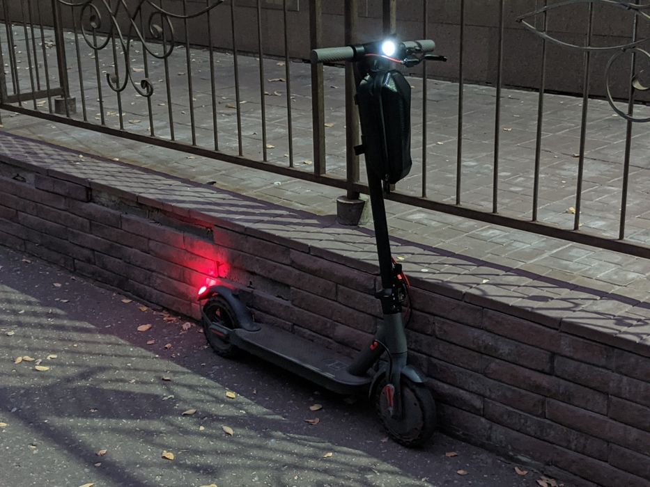 Продам Самокат Avopro S3