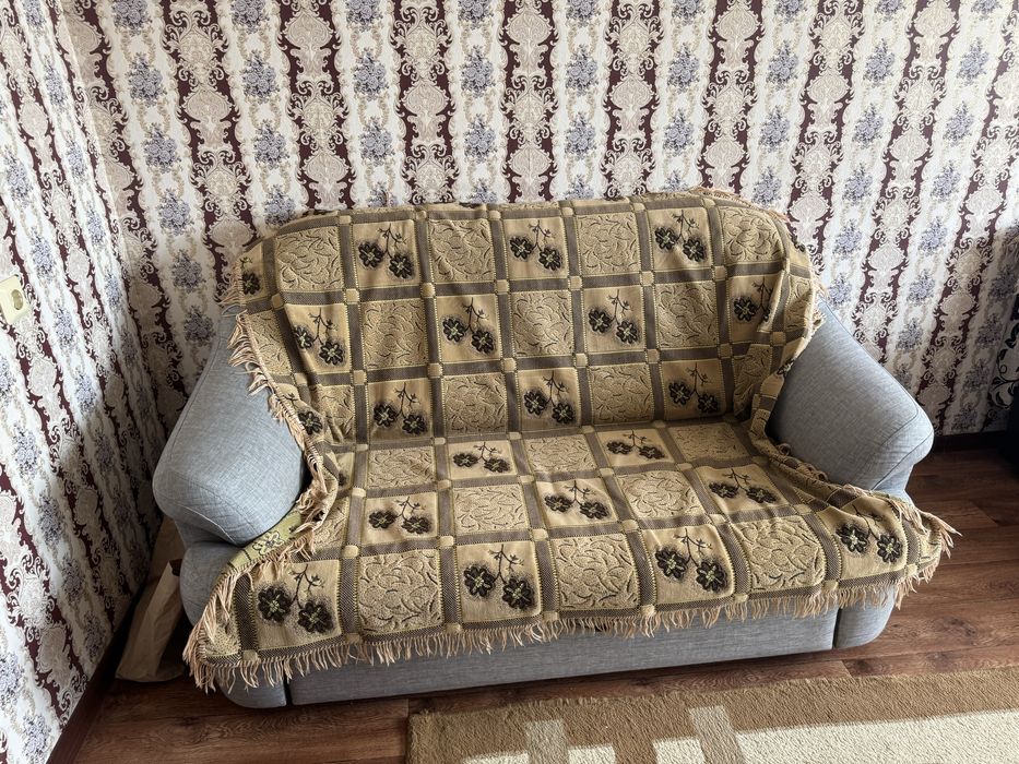 Продам диван в хорошем состоянии