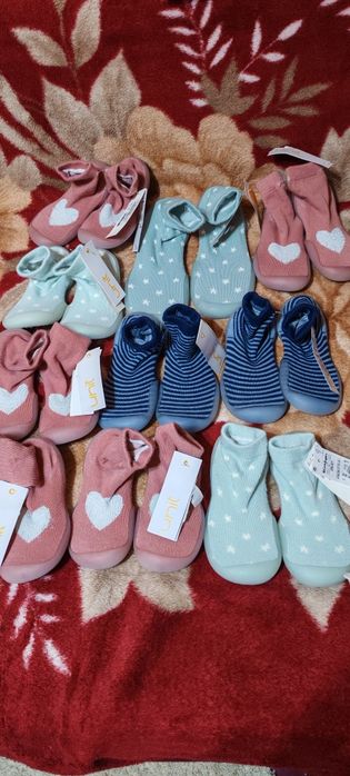 Ciorapi cu talpa de cauciuc