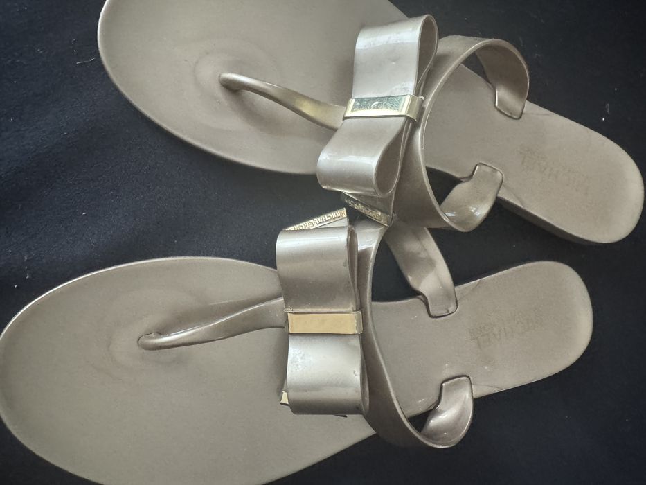 Papuci plaja michael kors