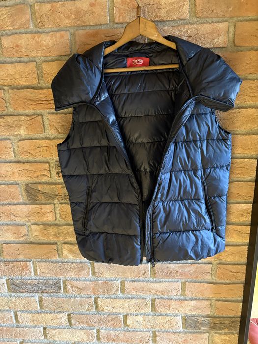 Дамски елек,на Esprit