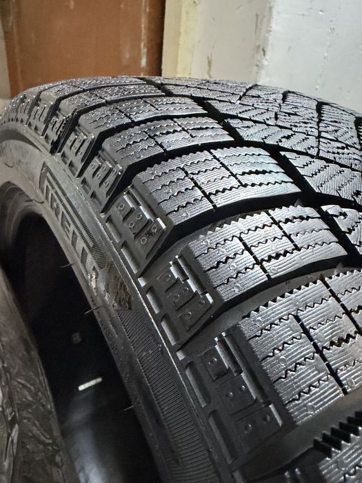 Продам шины Pirelli 225/45/18