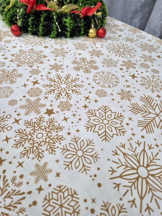 Новогодние скатерти