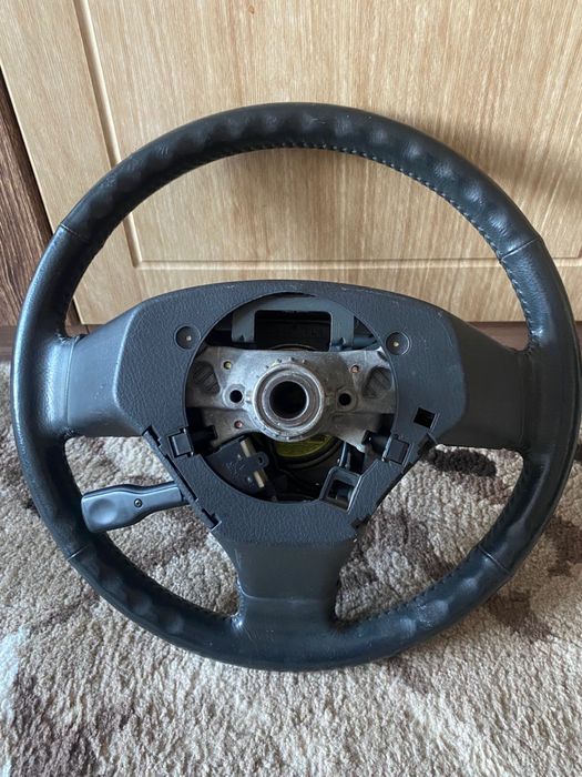 руль на тоету продам