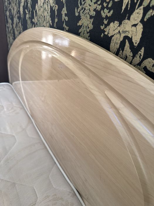 Кровать двуспальная