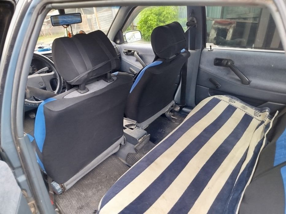 Volkswagen Passat 1.8 обменяю