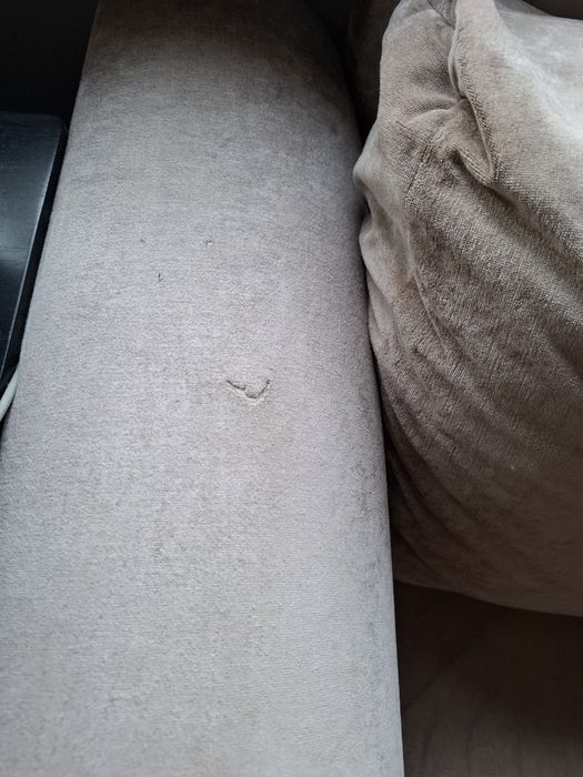 Диван,  триместен