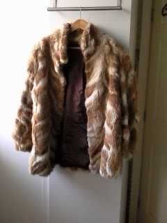 Кожено палто от лисица