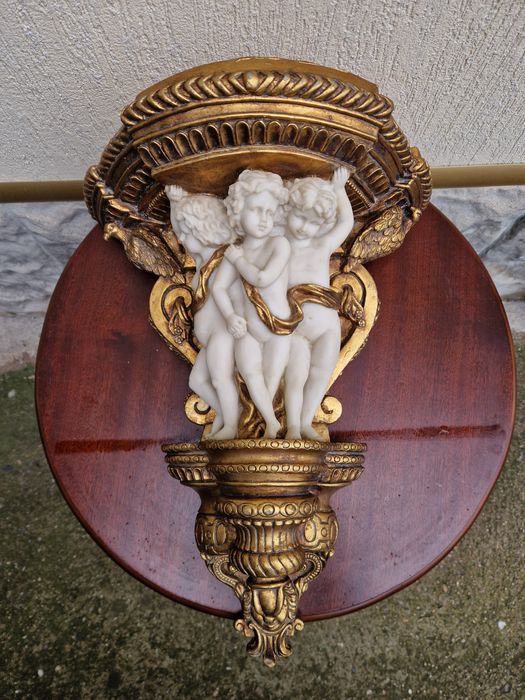 Стара уникална антикварна френска конзола за стена