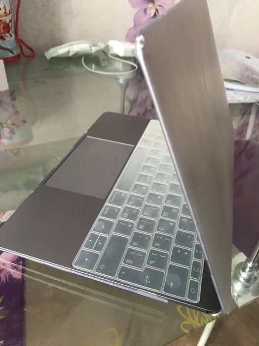 Макбук в отличном состоянии, оригинал