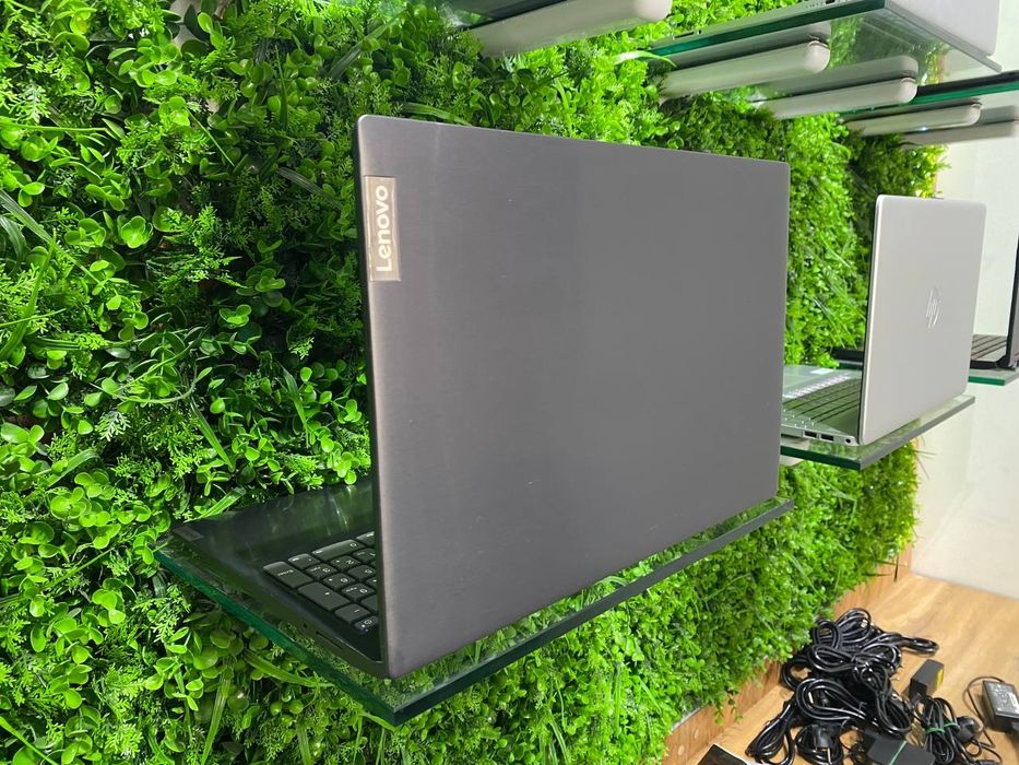 Lenovo office noutbuk A6-9225 Radeon R4 8/256 Nvme SSD video  M440-2GB
