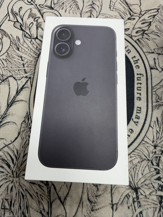 iPhone 16 128gb - нов с гаранция