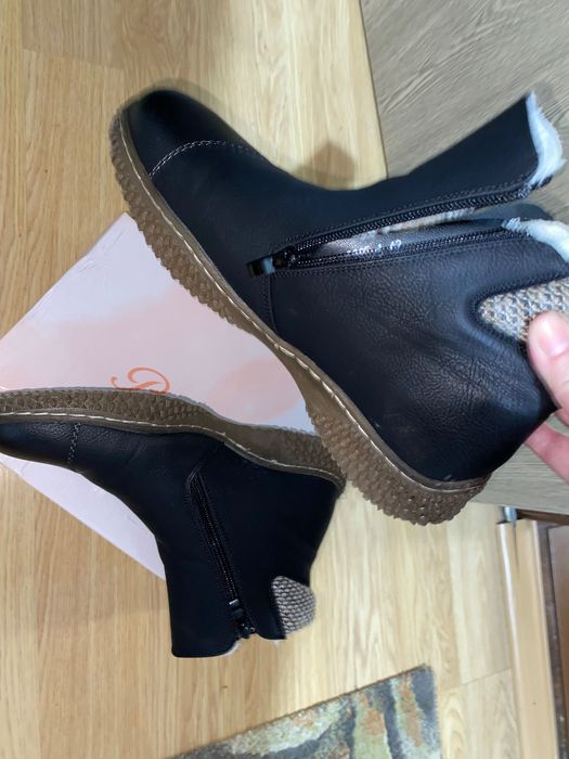 Ghete îmblănite,  mărime 42