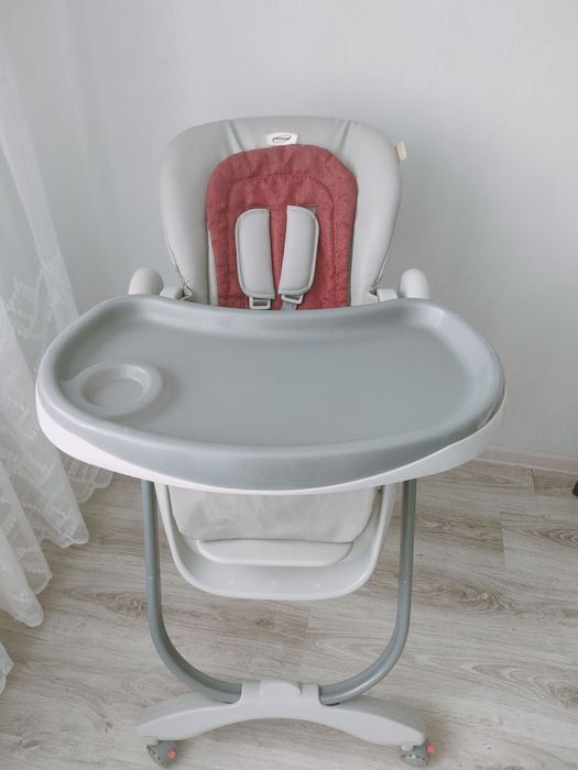 Продам столик для кормления