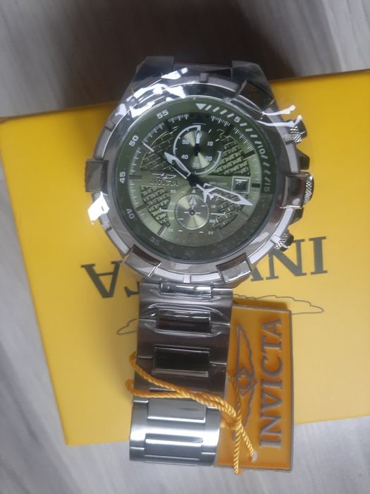Чисто нов Invicta Aviator Falcon Chronograph часовник