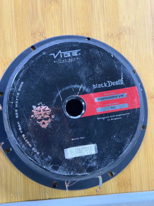 Vand boxe,amplificaoare, subwoofer, etc