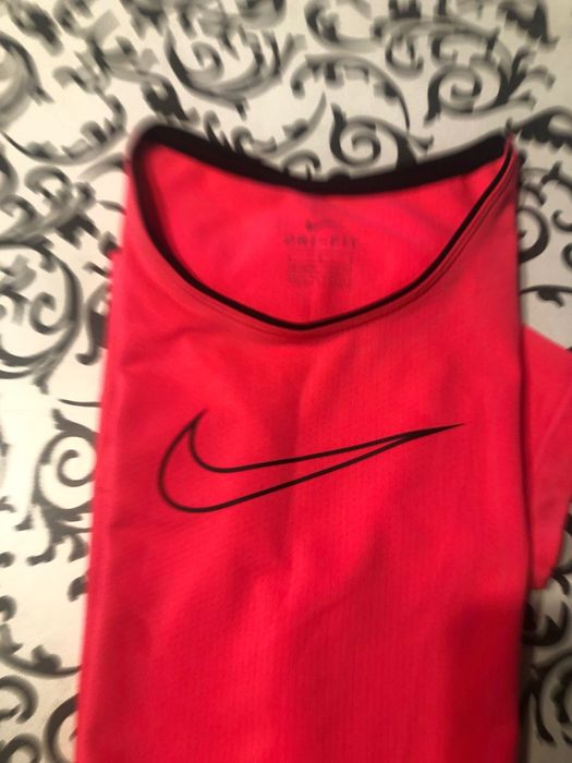 Спортна тениска  Nike размер S