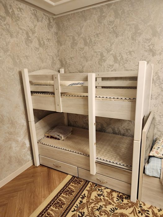 Продаётся 2 этажный кровать