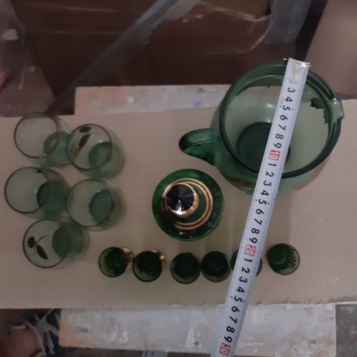 Ретро зелен сервиз с позлата