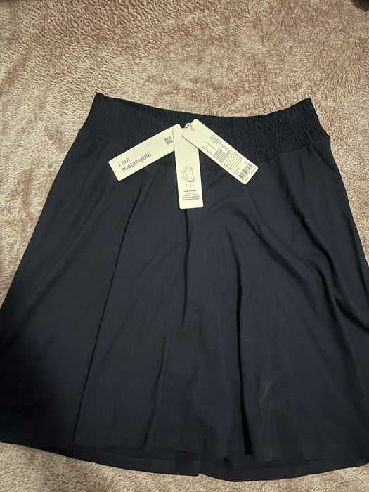 Чисто нови дрехи за бременни 2 чифта дънки и 1 пола