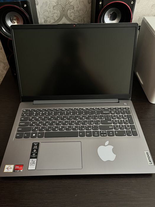 Нотбук Lenovo IdeaPad Slim 3 14AMN8