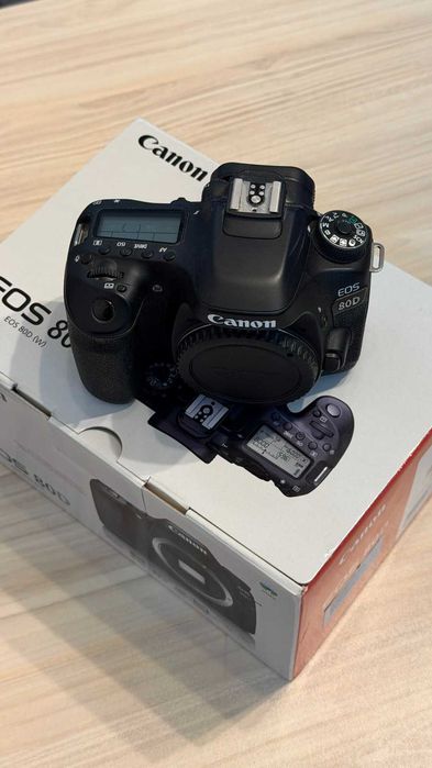 Фотоапарат CANON EOS 80D