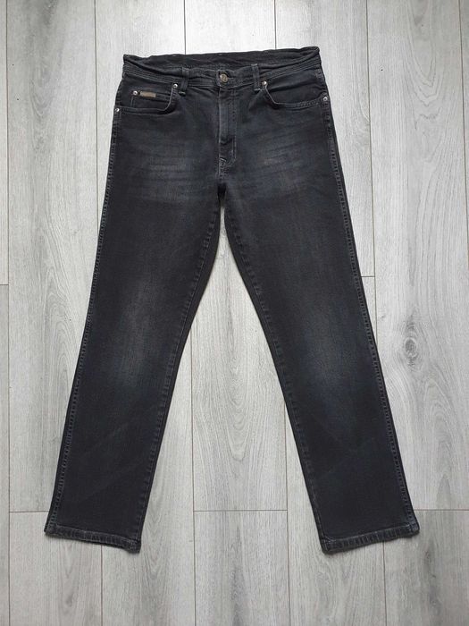 Blugi WRANGLER "Texas Stretch" - Marime W33 L32 (Talie 86 cm)