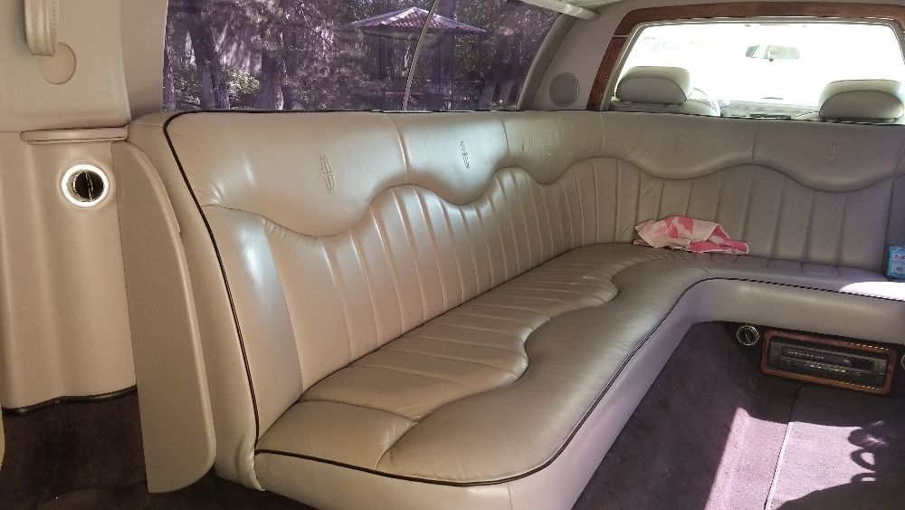 Линкольн Таун Кар